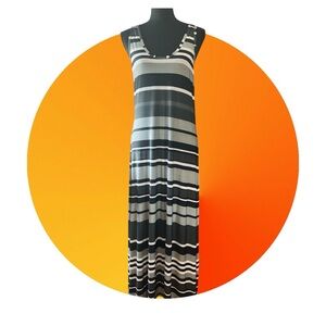 Black and White Sleeveless Halter Maxi Sundress